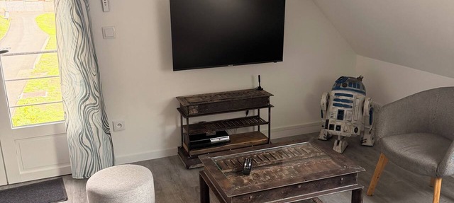 Spacious studio apartment in Grand-Couronne