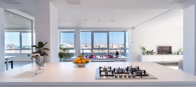 SPECTACULAR VIEWS (+ garage) in Cádiz