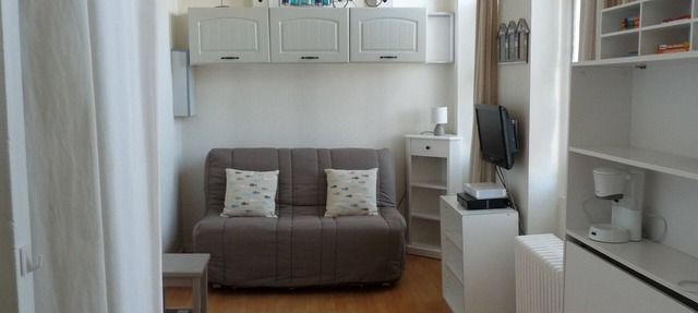 STUDIO IN HISTORICAL CENTER in la rochelle