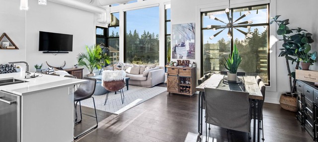 Stunning Bear Mountain Penthouse in Langford