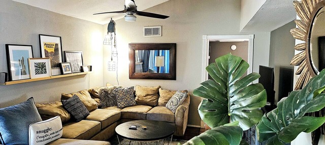 Stylish Southwestern Condo for your spring training & ASU headquarters. in Tempe