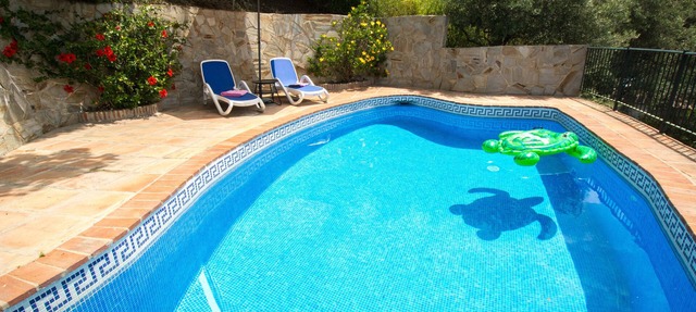 Sun-kissed Exclusive Villa Retreat with Private Pool, Panoramic Sea Views & AC in Frigiliana