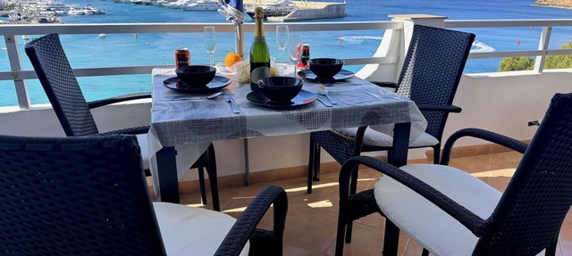 Superb Front Line Apartment with fantastic sea views in El Toro