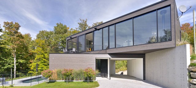 Sutton Hideaway: Luxurious Mountain Retreat in Sutton