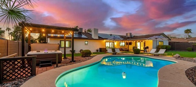 The Ace Scottsdale with Pool Hottub & Putting Green in Phoenix
