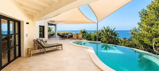 The luxury villa costa d' en blanes in Costa d'en Blanes
