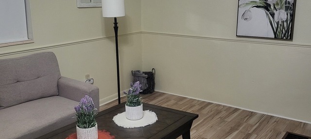 Timekeepers Haven a 1BR Apartment near Stetson in the Heart of DeLand in DeLand