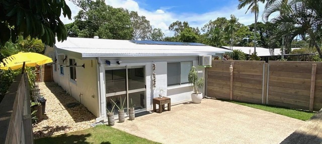 Trinity Beach Oasis-Uncover serenity and sophistication at our beachside. in TRINITY BEACH