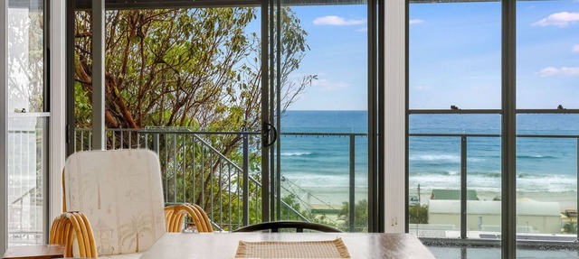 Tugun Hideaway - Pet Friendly Family Beach House - Min. 3 Night Stays! in Tugun