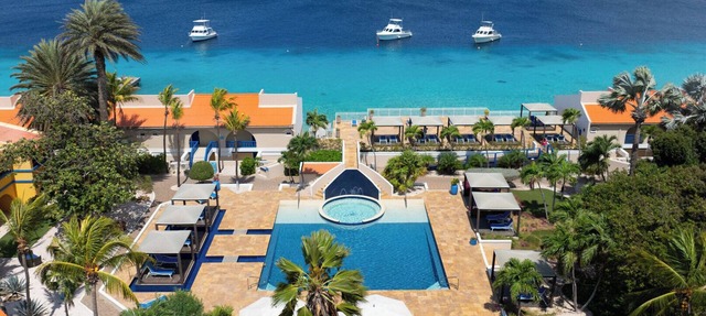 Unit Close to Chachacha Beach! 3 Convenient Units! Pool and Parking On-Site! in Kralendijk