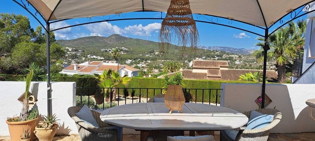 Villa Bibi with Spectacular Sunset and Views in Javea