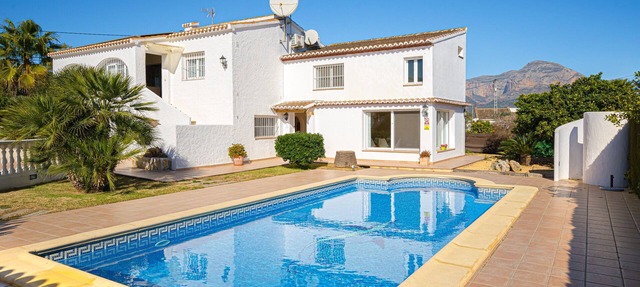 Villa "Esther" with Pool, Garden & Wi-Fi in Jávea