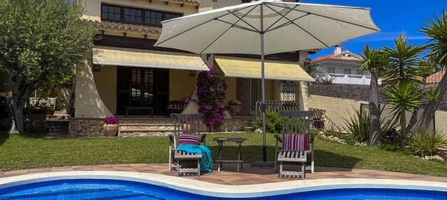 Villa Paradís - Piscina, Barbacoa, Sala de juegos, Aire Acondicionado in Roda de Berà