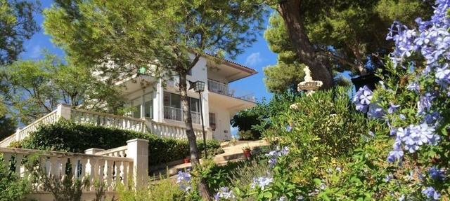 Villa Recuerdo - Spanish-style villa with ocean views and a pool - 8 minutes from the beach in Cunit