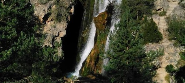 Visit DINOPOLIS and the SKI RESORT in Teruel