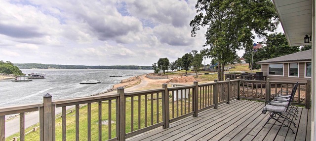 Walk to Boat Ramp! Lakefront Home w/Deck in Afton in Afton