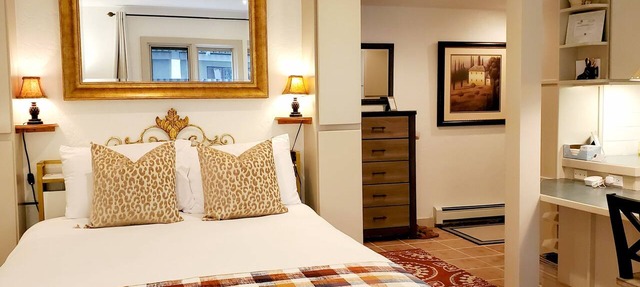 Walk to everything. October 18-29 = 150/nt plus VRBO fees and taxes in Vail