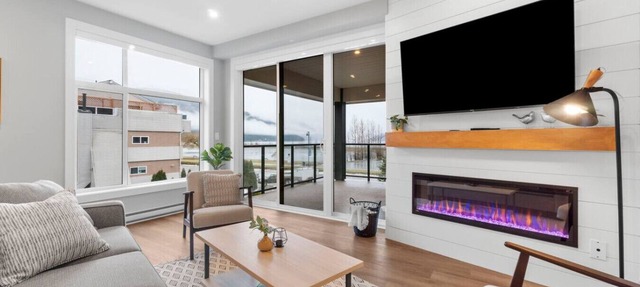 Water View - Brand New Harrison 2BR + Den in Harrison Hot Springs