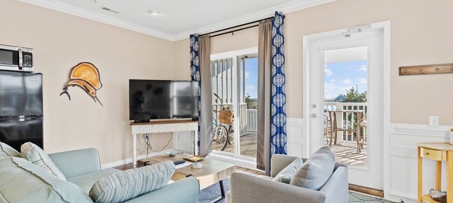 Waterfront #3 King/Studio 1BR- Waterfront Downtown Southport-NO HIDDEN FEES in Southport