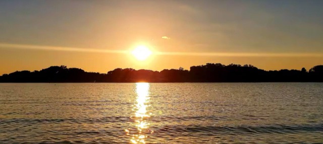 Waterfront Mobile Home w Private Dock on Lake Tawakoni in Wills Point