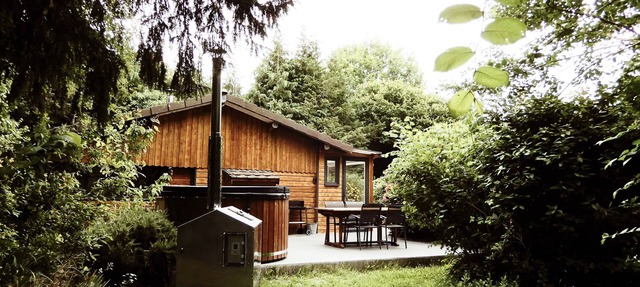 Well-being and Nature: Le Cottage Exotique and its private Nordic bath with unlimited access in Saint-Christophe-sur-Condé