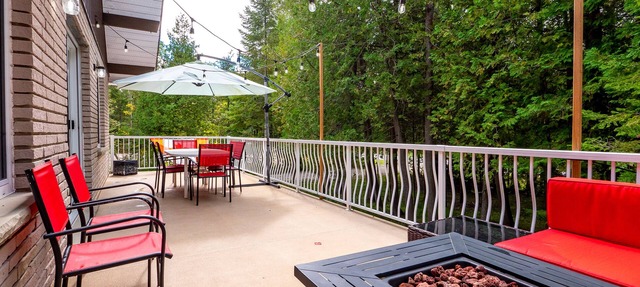 Wind Swept Pines Newly renovated, close to water 3 bedroom cottage in Wiarton