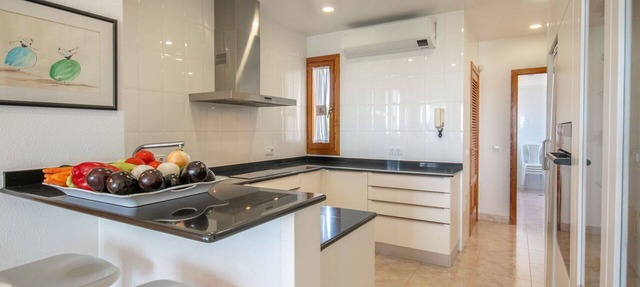 Wonderful private villa for 10 people with private pool, A/C, WIFI, TV, patio and parking in Marratxí