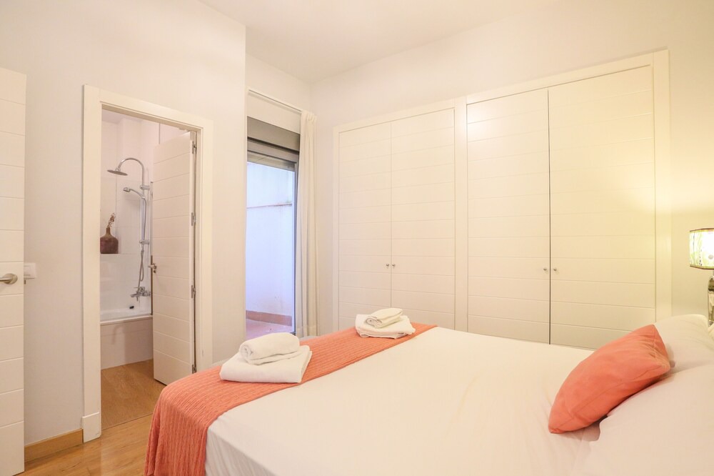 Photo of Bedroom in Alameda
