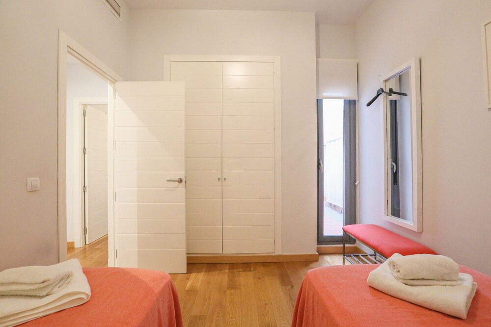 Photo of Bedroom in Alameda