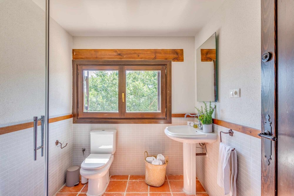 Photo of Bathroom in La Llacuna