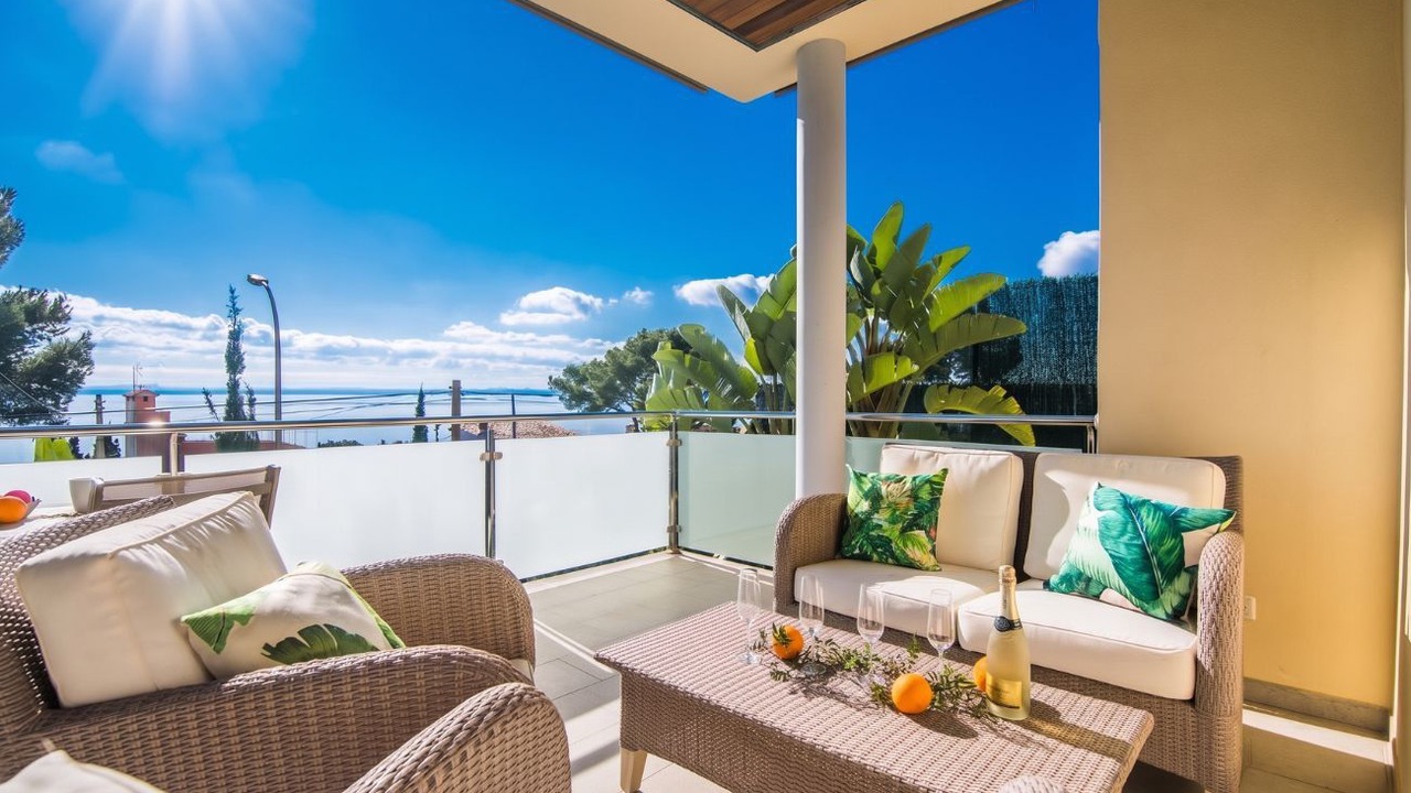 Photo of Patio Balcony in Alcanada
