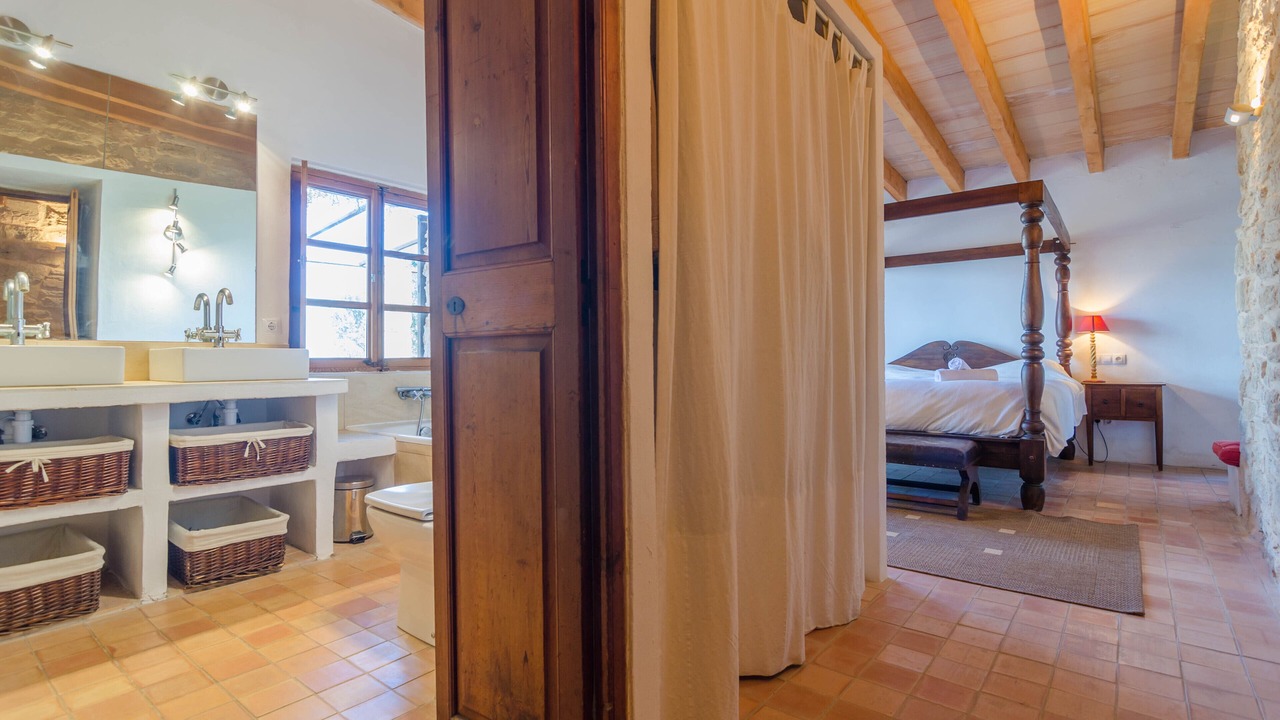 Photo of Bathroom in Campos