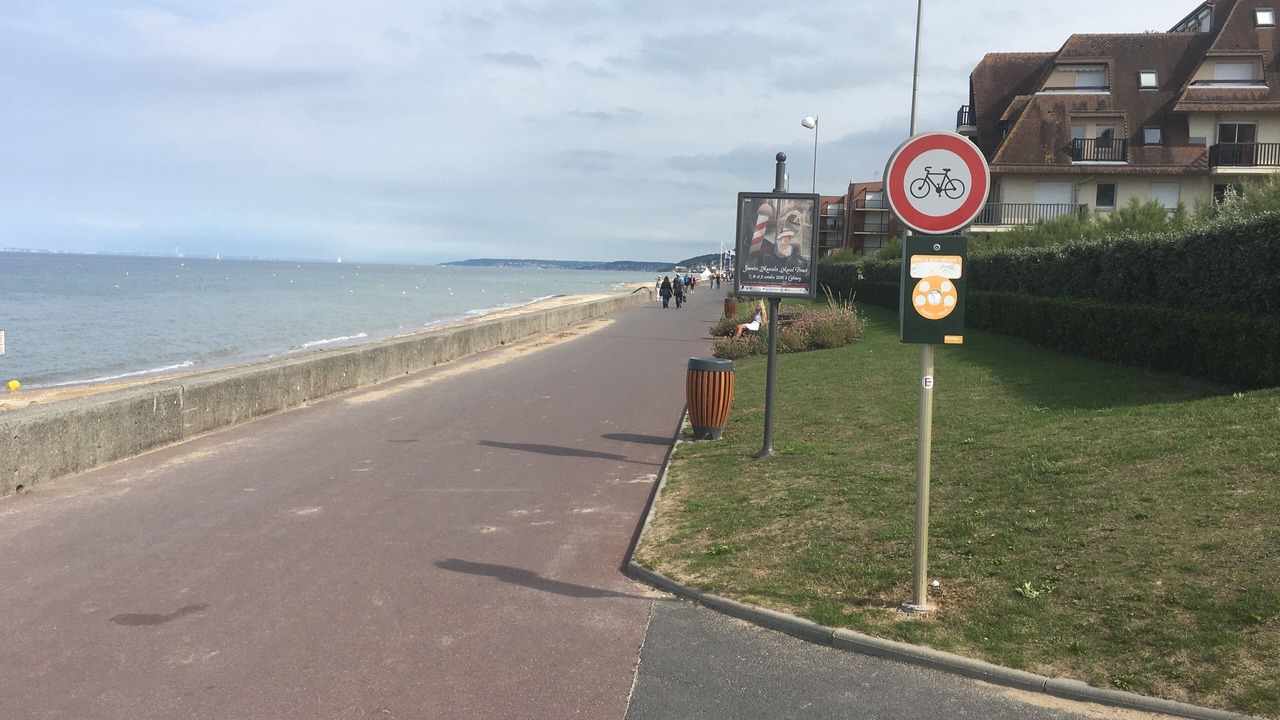 Photo of Others in Cabourg