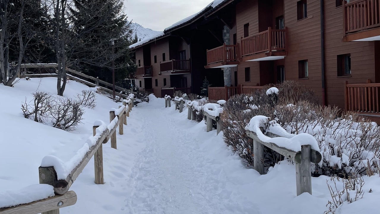 Photo of Outdoor in Arc-1800
