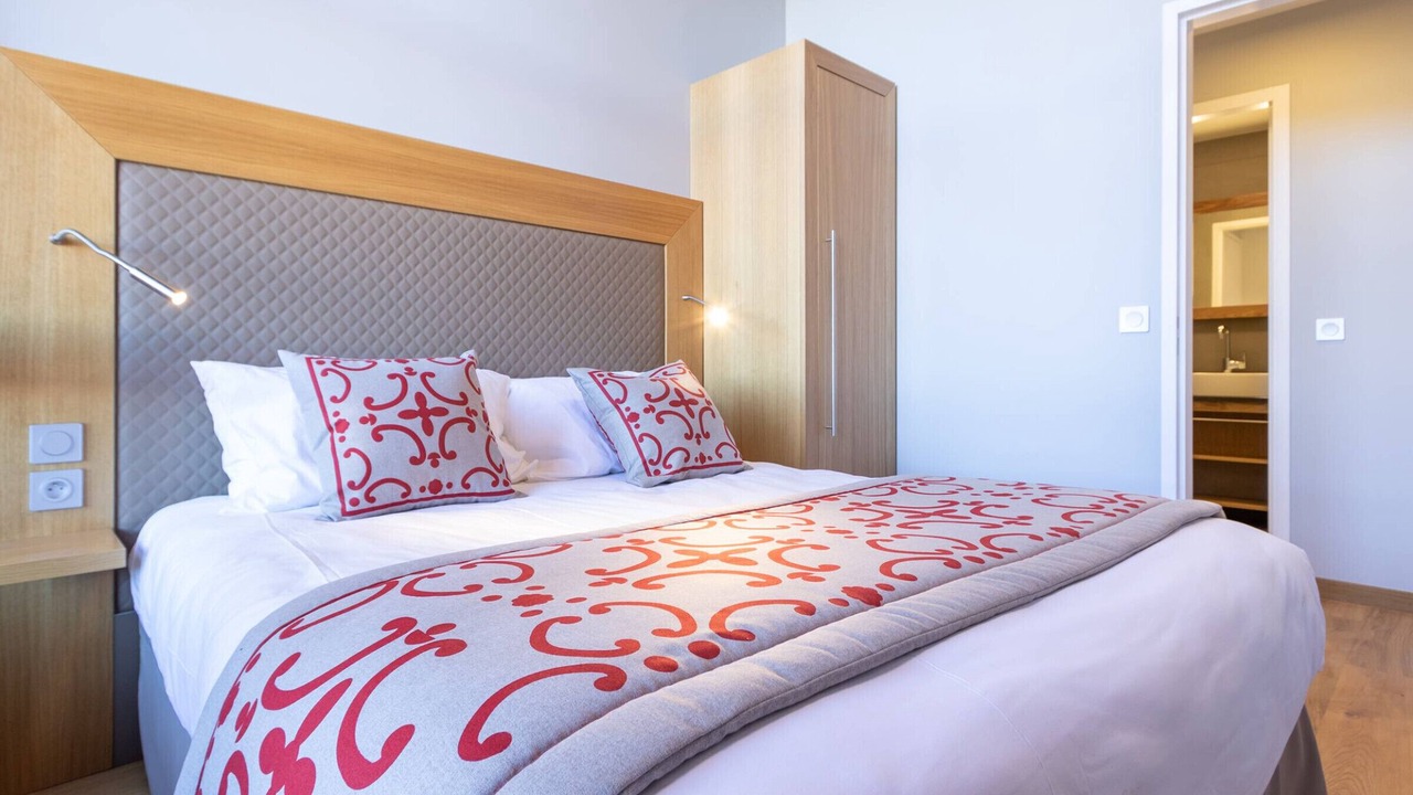 Photo of Bedroom in Arc-1800
