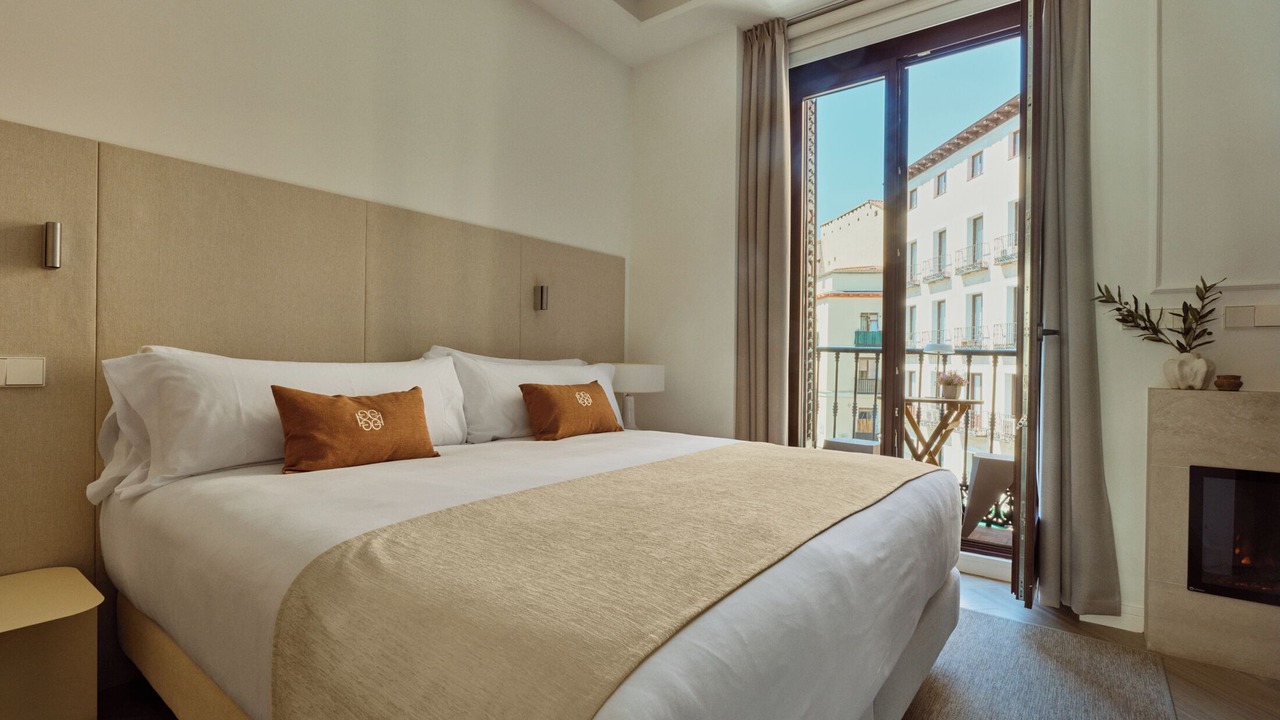 Photo of Bedroom in Literary Quarter