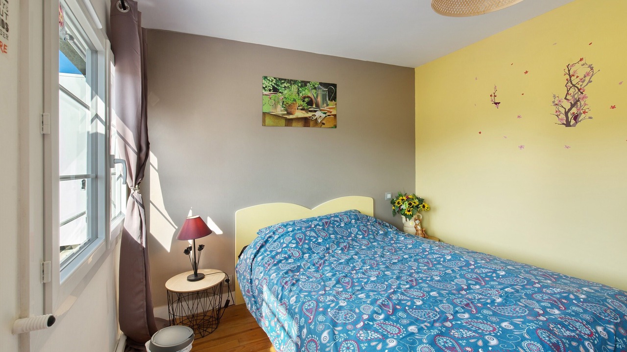 Photo of Bedroom in Tourville-La-Chapelle