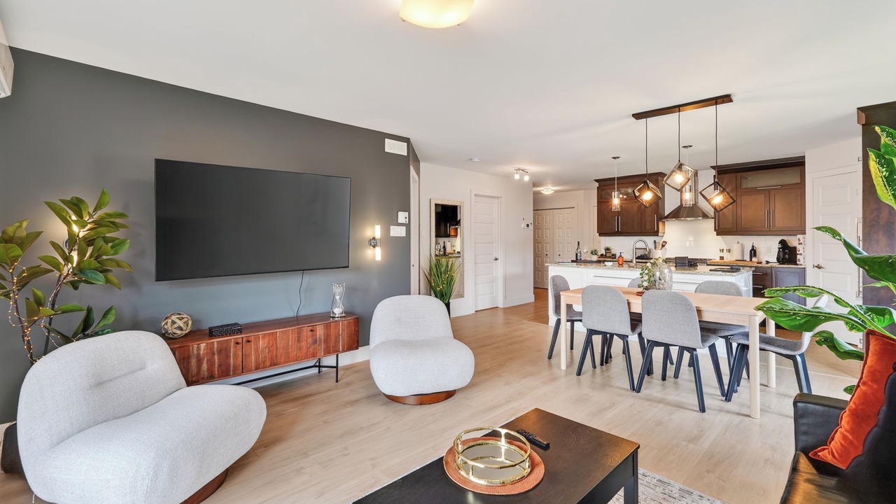 Photo of Livingroom in Pointe-de-Sainte-Foy