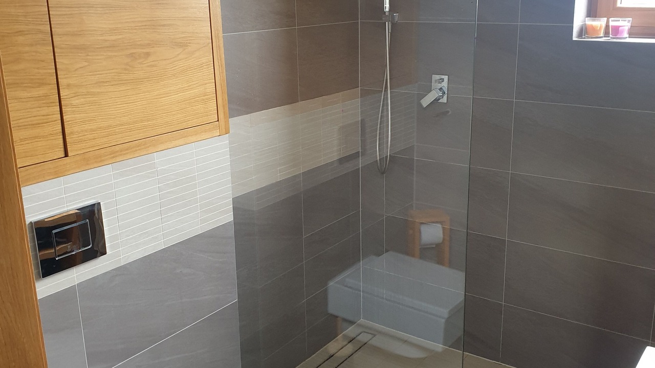 Photo of Bathroom in Puck