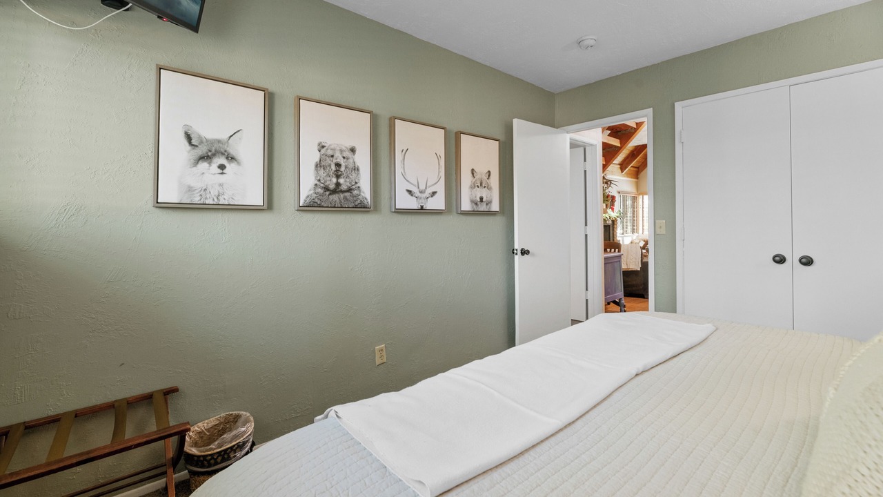 Photo of Bedroom in Big Bear City