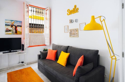 San Vicente Apartment | Duplex 'Dúplex con Encanto en el Centro Histórico de Sevilla' with Wi-Fi, A/C and Full Kitchen