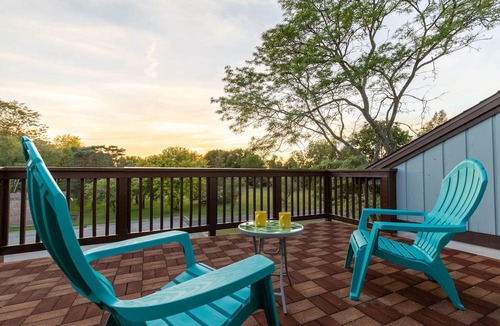 Frankenmuth Condo | 2-Bdr Main St. Loft, Pet Friendly!