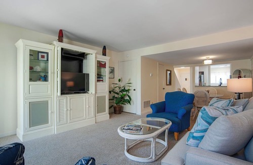 Hilton Head Island House | Courtside 53 - Recently Renovated 2 Story Townhouse in Forest Beach
