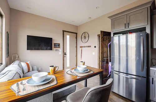 Colorado Springs Apartment | The Wheelhouse – Private 1BR near Garden of the Gods & Old Colorado City