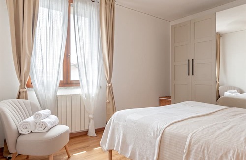 Livorno Apartment | Apartment 'Cozy Retreat In Coastal Livorno' with Wi-Fi