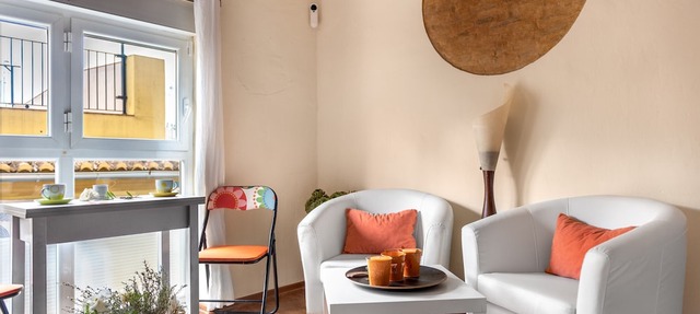 Holiday Apartment "Mi Rinconcito En Valencia" with Private Terrace and Wi-Fi in València