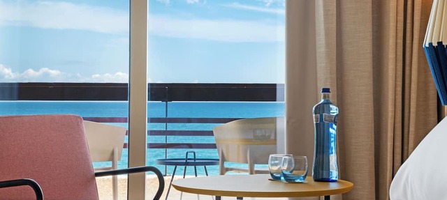 Akquaaa Boutique Hotel in Calafell