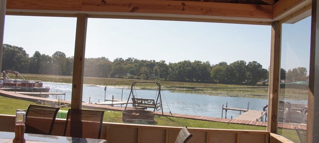 Waterfront Cottage in Southern Michigan in Colon