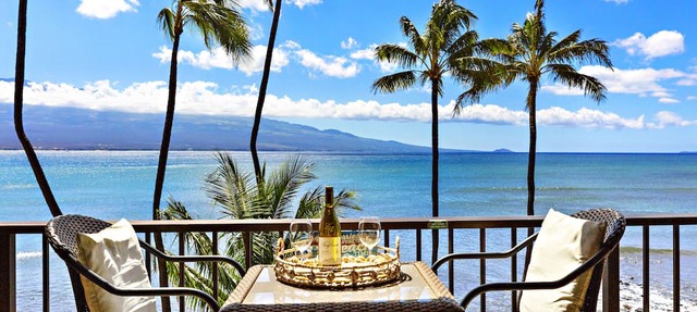 Luxury oceanfront escape with breathtaking views in Wailuku