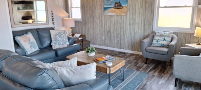 Right on the Beach and Dog Friendly! in Kitty Hawk